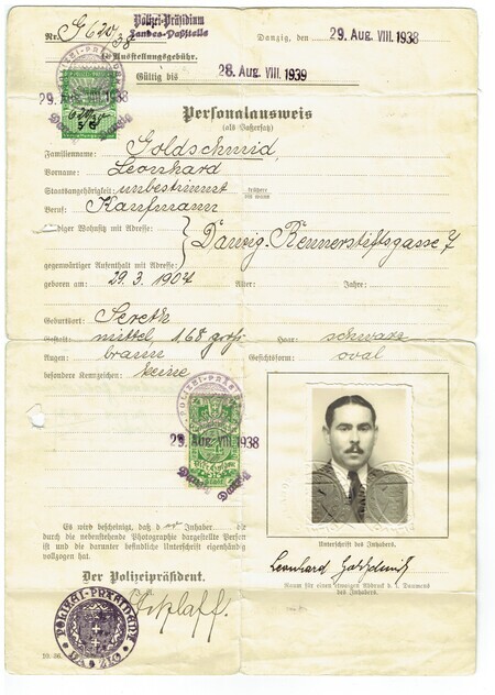 Government Document written in German from the city of Danzig; ID for Leonhard Goldschmid